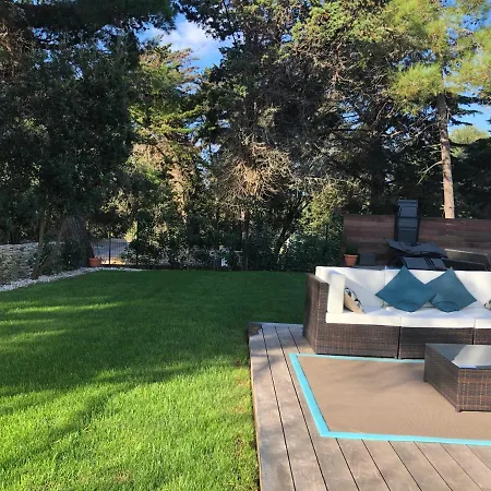 A Louer Sur Rum i privatbostad