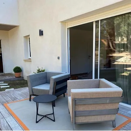 A Louer Sur Rum i privatbostad